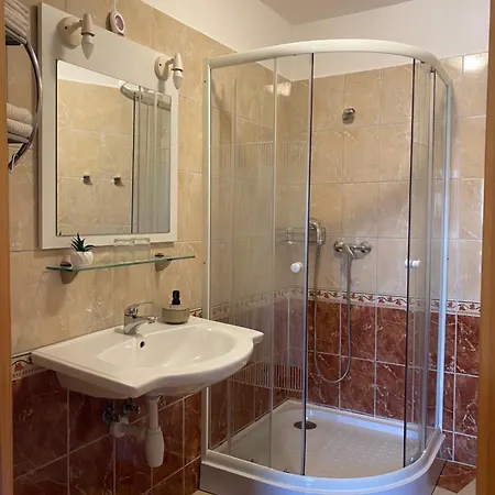 Bed & Breakfast Ambrozia 3*