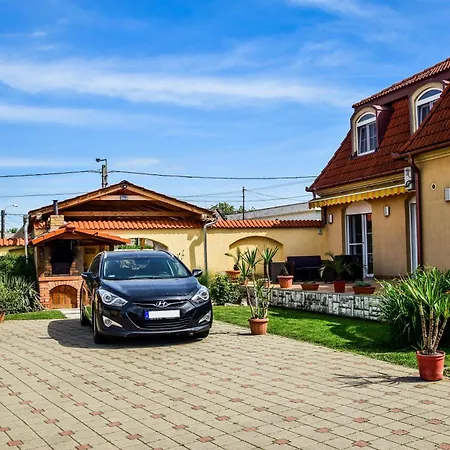 Bed & Breakfast Ambrozia *