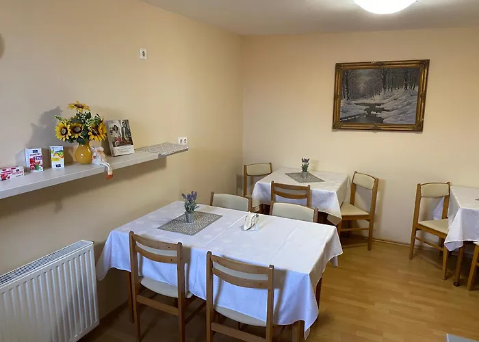 Ambrozia فندق مبيت وإفطار نايغكانيشا