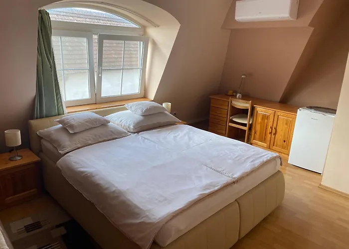 Ambrozia نايغكانيشا