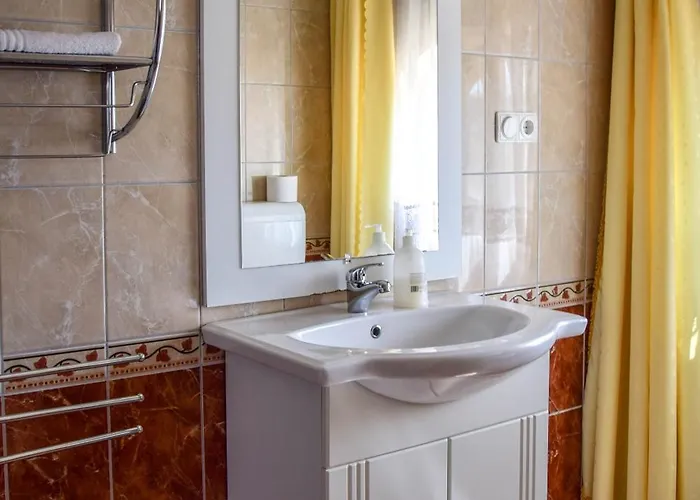 Ambrozia ベッド・アンド・ブレックファスト ナジカニジャ